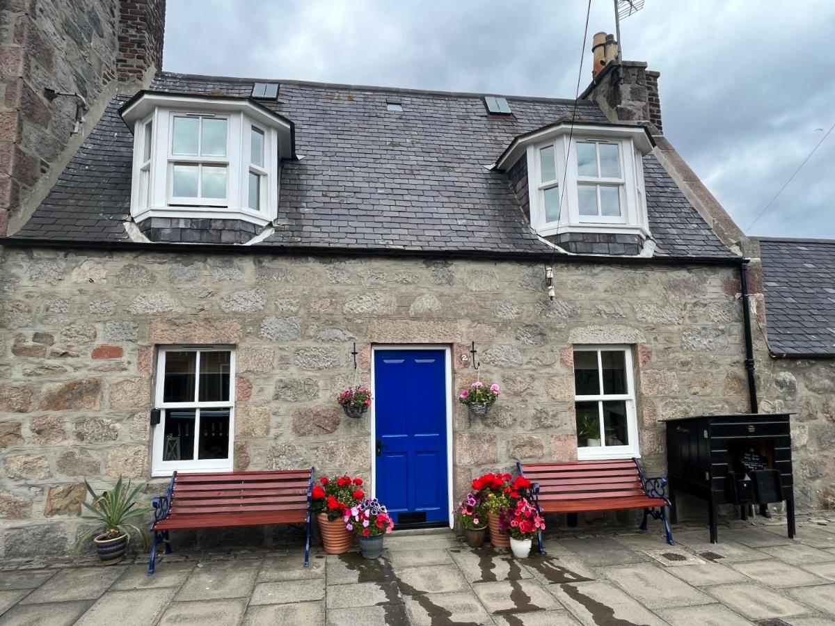 Unique 2 Bedroom Cottage In Fittie アバディーン エクステリア 写真