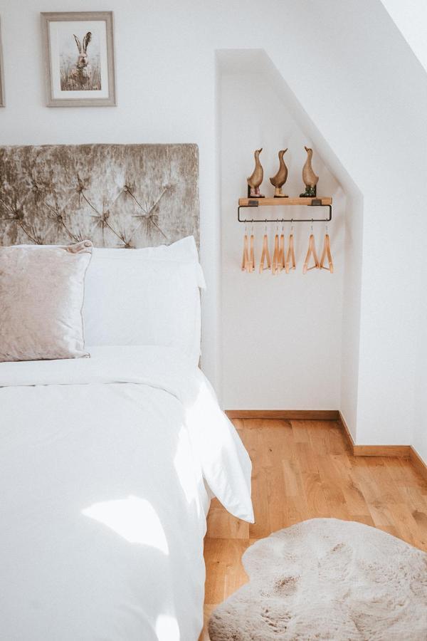 Unique 2 Bedroom Cottage In Fittie アバディーン エクステリア 写真